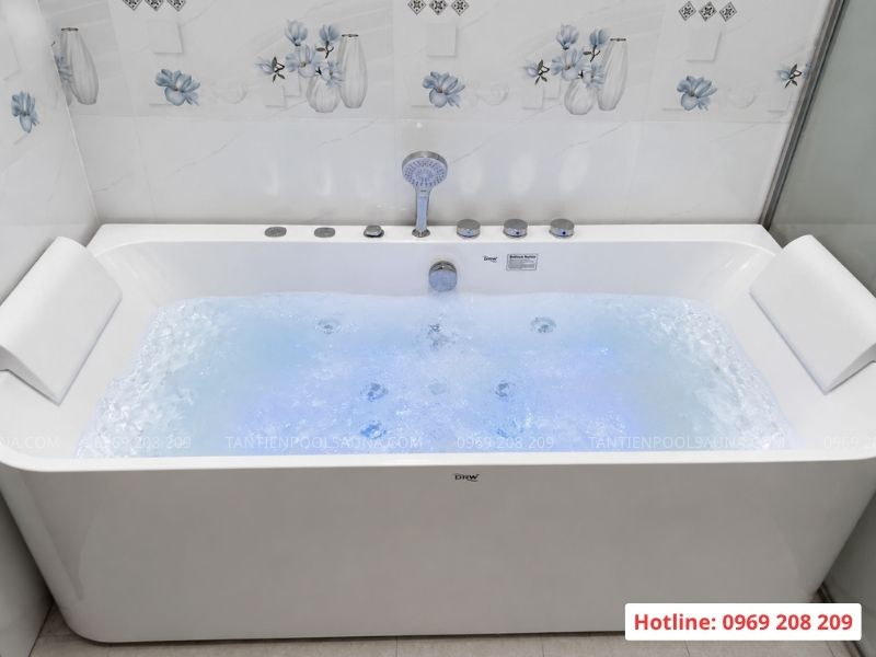 Bồn tắm massage DRW nhập khẩu nguyên chiếc