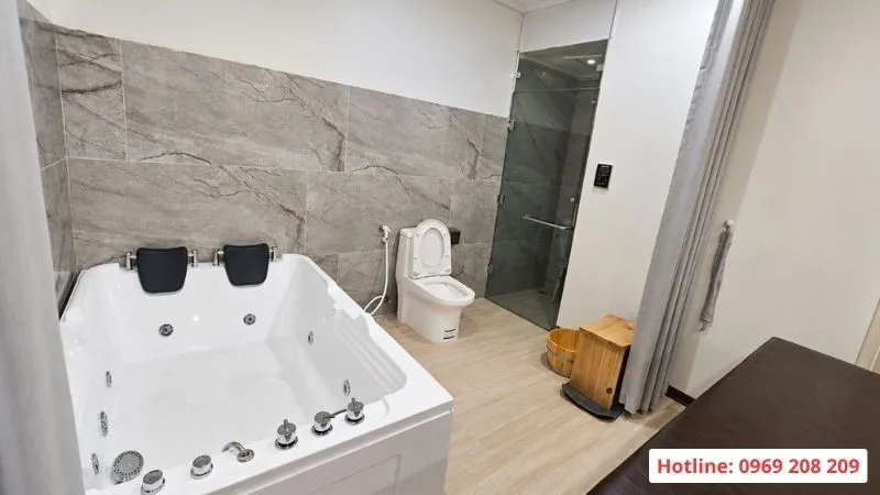 Hoàn thiện hệ thống xông hơi và bồn tắm massage tại Spa Sâm Sen Bắc Ninh Lắp đặt bồn sục massage acrylic