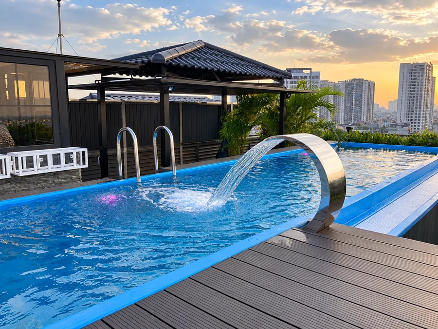 Bể bơi composite gia đình tại Long Biên, Hà Nội