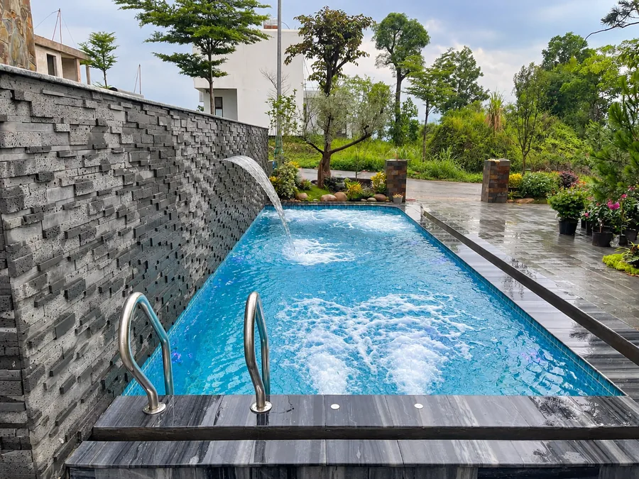Thi công bể bơi villa gia đình tại Lương Sơn