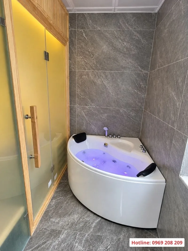 Bồn sục massage đặt góc